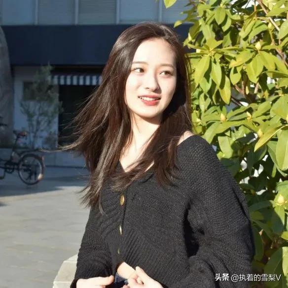 情感故事：45岁男人出轨美貌秘书，拿到离婚证时却哭得像个孩子