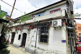 为一个人 逛一座城 | 曹聚仁编写《中国抗战画史》图片