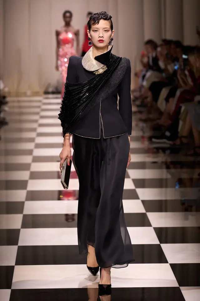 ������Armani Priv�� 2023 �ﶬ�߶�ϵ��Ůװ