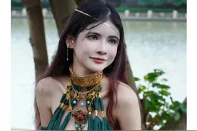 狗头萝莉现漫展，身材火辣图片