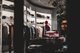 为什么无名指比食指长的男性会更慷慨？图片