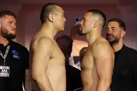 赛前称重291.6磅！张志磊拥有44磅体重优势，将以大欺小生吃帕克图片