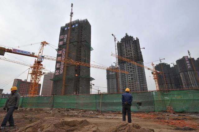普洱楼市，下滑1.4%，横盘半年，南强北弱，3万的购房客何去何从