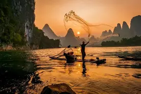 浙江渔民误捕“牢底坐穿兽”！银白色、八九十斤，为何会极度濒危图片