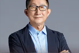 坐拥160亿财富，“机器人大王”钱东奇：我一直走在“黑道”上图片