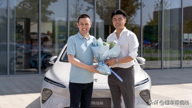 新车 | 售45.8万元起，增曙光金外观/配置升级，2023款ET7开启交付