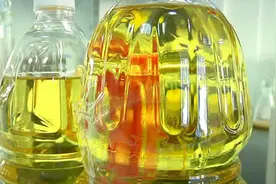食用油按质量和纯度共分为4个等级，你家的植物油是几等的？图片