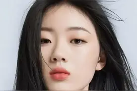 她是李健的得意门生，最年轻的冠军，为何得如此宠爱？图片