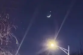 天空出现金星伴月，是预示人间啥么？图片