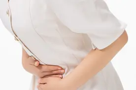 掏出卫生巾瞅一眼，咱姨妈色正常吗？教你通过5种姨妈色号辨健康图片