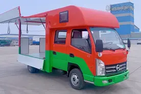 红绿相间，双排座流动售货车来了，后双胎，额头床，改装房车首选图片