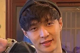 明星过年私下状态曝光！鞠婧祎和自拍差距大，梁家辉生日宴显老态图片