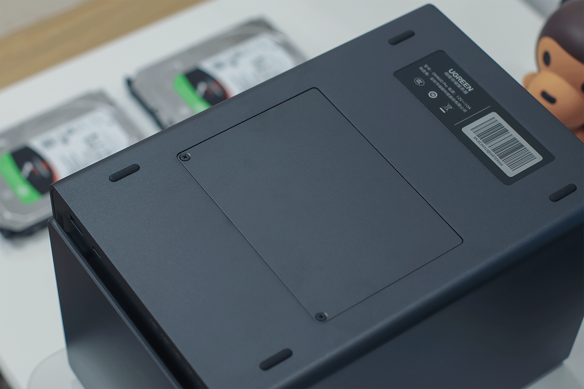 同时兼顾易用和专业的NAS是什么体验？绿联DX4600 PRO开箱