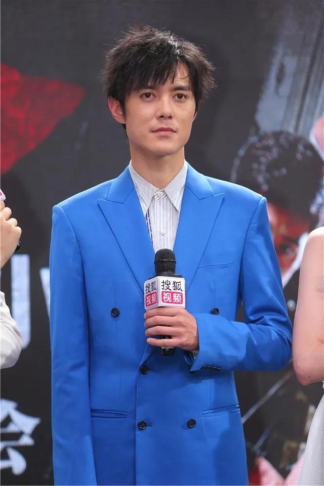 《铠甲勇士》12年后，主演的发展差距有多大？最红的官方都请不动