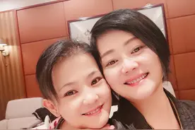 何静离婚14年：她带女儿苦度光阴，前夫在高墙内再唱“铁窗泪”图片