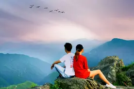 小说《转身遇到爱》第2章 人生何处不相逢图片