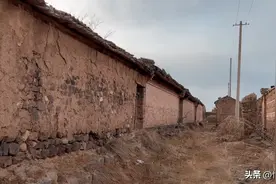 山西荒废的百年地主院，17人一夜间服毒自尽，3车银圆堆满地洞图片