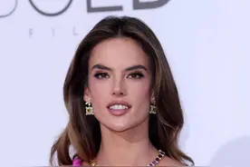 亚历山德拉·安布罗休 维密超模一姐的传奇人生图片