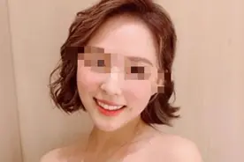 女孩被裸男强拖进屋，电梯里强吻行为，有些危险你绝对想象不到！图片