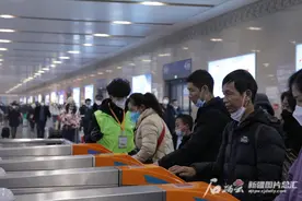 进疆热潮暖了二月天图片