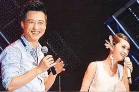 伊能静宣布二婚当天，庾澄庆因心脏病进院手术，离婚14年曝出原因图片