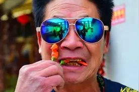 河南辣王李永志：每天5斤辣椒配白酒，破世界纪录，如今怎样了图片