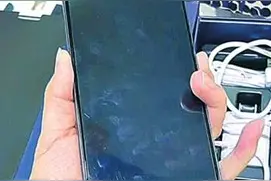 “老人福利”智能手机到手变砖头图片