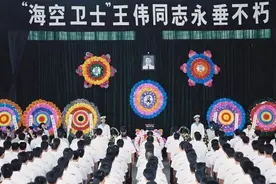 纪念 | 我和王伟的爱情：17年了，我和儿子在等你回家图片