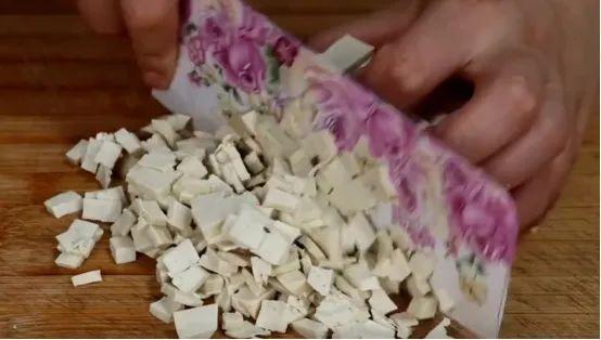 入秋后吃肉不如吃它，用来包饺子，鲜美营养高，不懂吃可惜了