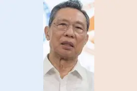 钟南山曾经是打破男子400米栏全国纪录的运动员图片