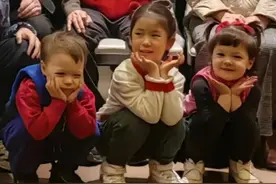 撒贝宁龙凤胎高清照曝光，女儿扎小辫很可爱，儿子帅气表情搞怪图片