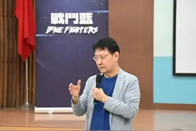 名嘴指“国民党主席姓傅不姓朱”，赵少康喊话朱立伦发挥魄力图片