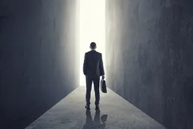 刘强东突然回国，压力给到马云这边？图片