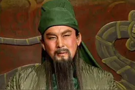 襄樊之战，关羽在什么时候撤兵，可以做到自保，不会丢荆州？图片