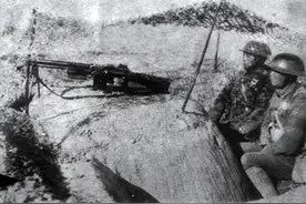 一个步兵师编制，搞出十几个团来，师长权力比一般军长都大图片