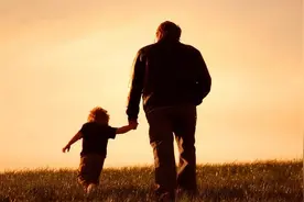 如果你看不惯自己的父母，需要学会“舍去”图片