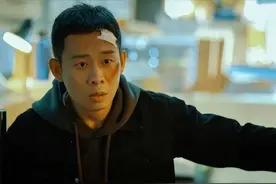 “张译的腰，杀人的刀”图片
