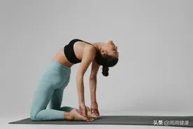 颈纹多且深怎么办？图片