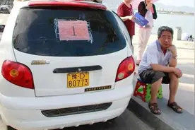 老年代步车、摩托车、电动三轮车怎么上牌，买保险？这样做就对了图片