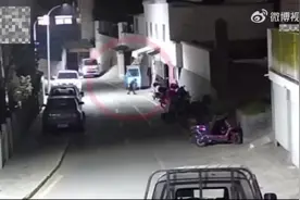11岁男孩贪玩点燃楼下电瓶车：父母赔偿图片