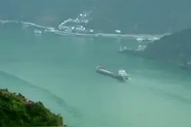长江经济带和黄河流域督察侧重点不同，生态环境警示片发挥重要作用。 ↓↓↓视频封面