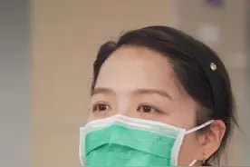 #2个月以下婴儿发热不推荐使用退烧药#【儿童感染新冠后如何用药？[what]】儿童感染新冠如何科学合理用药，视频采访西安市人民医院主管药师徐曼，给家长们提供一些常用的居家用药指导。视频封面