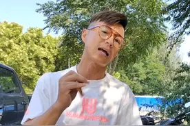 皮卡领域的“毕业款”车型，道奇公羊RAM1500 TRX！开上他！也就算是把皮卡玩到头了～[爱慕]#小报告##试驾评测##道奇公羊ram#视频封面