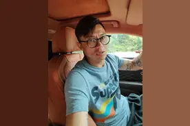 宾利 史上最省油车型！飞驰 插电混动版#小报告# ，感兴趣的同学可以了解一下~[灵光一闪]#试驾评测##宾利飞驰#视频封面