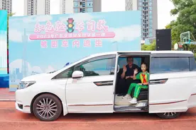 车辆涉水或被困车内该如何自救？广州交警开学第一课告诉你图片