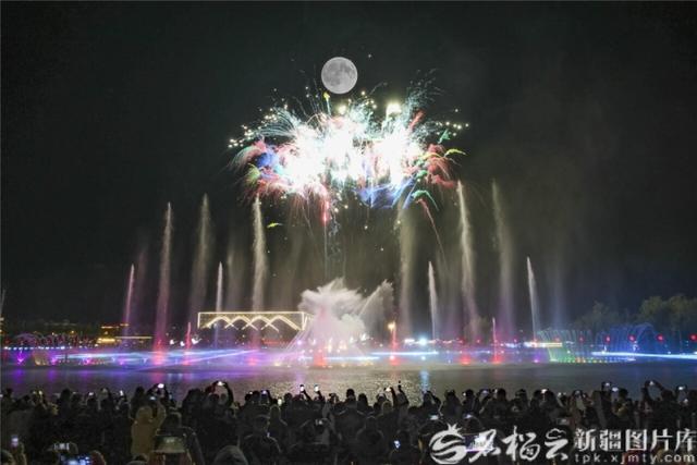 祝福新疆更美好｜国庆中秋双节叠加 新疆旅游市场迸发新活力