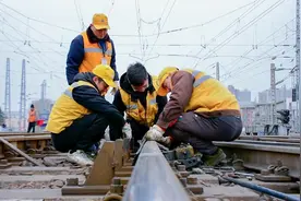 新春走基层｜郑州北站养路人：以“绣花”功夫保障运输“动脉”图片