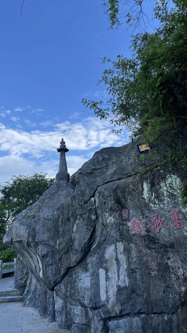 桂林“山水甲天下”画卷中，灵动而富有韵味的一笔