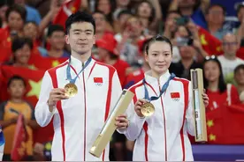 “雅思组合”有了新身份，兑现羽毛球“永不落幕”诺言图片