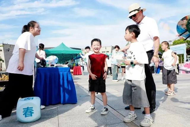千年诗意遇见仙山丹霞｜2025江西少年诗词大会参赛人员专属龙虎山福利大放送！